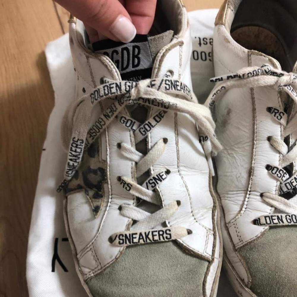 Women golden goose sneakers . Size 36 ,comes with dust bag was worn